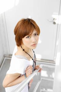 高清无水印美女壁纸上千套9000张 - 1.jpg