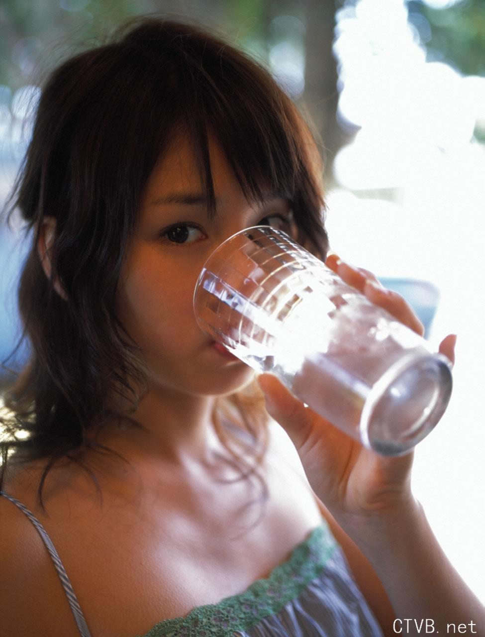 高清无水印美女壁纸上千套9000张 - 24.jpg