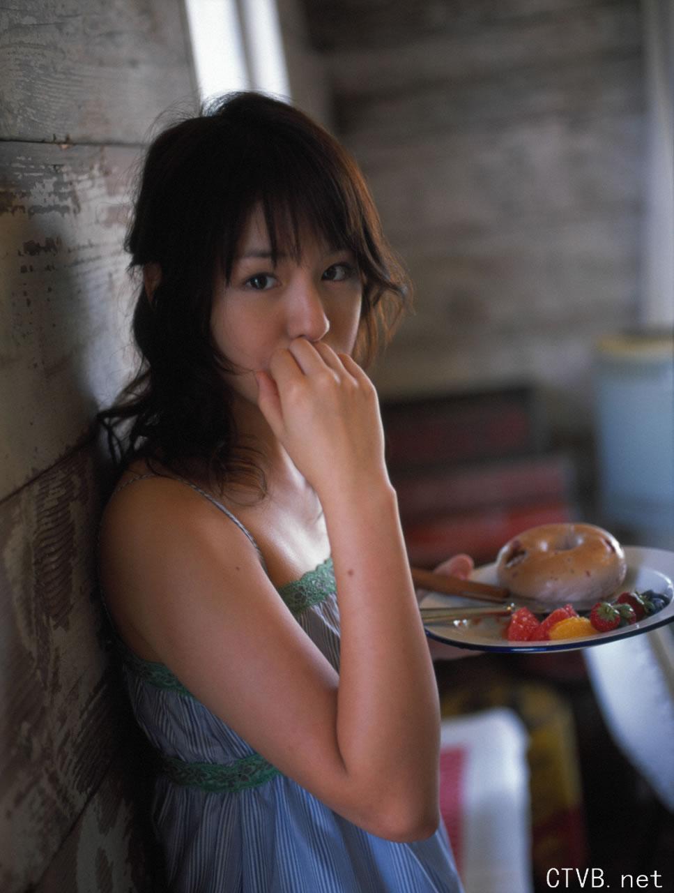 高清无水印美女壁纸上千套9000张 - 65.jpg