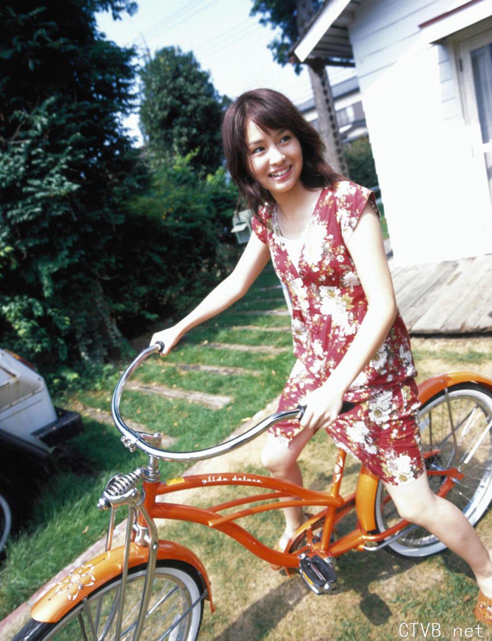 高清无水印美女壁纸上千套9000张 - 4.jpg