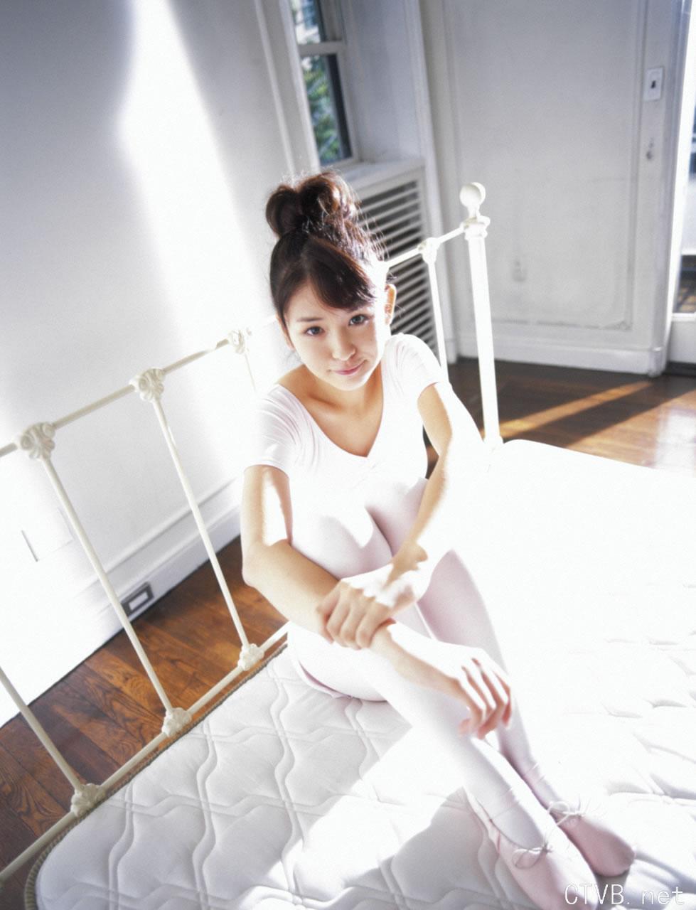 高清无水印美女壁纸上千套9000张 - 15.jpg