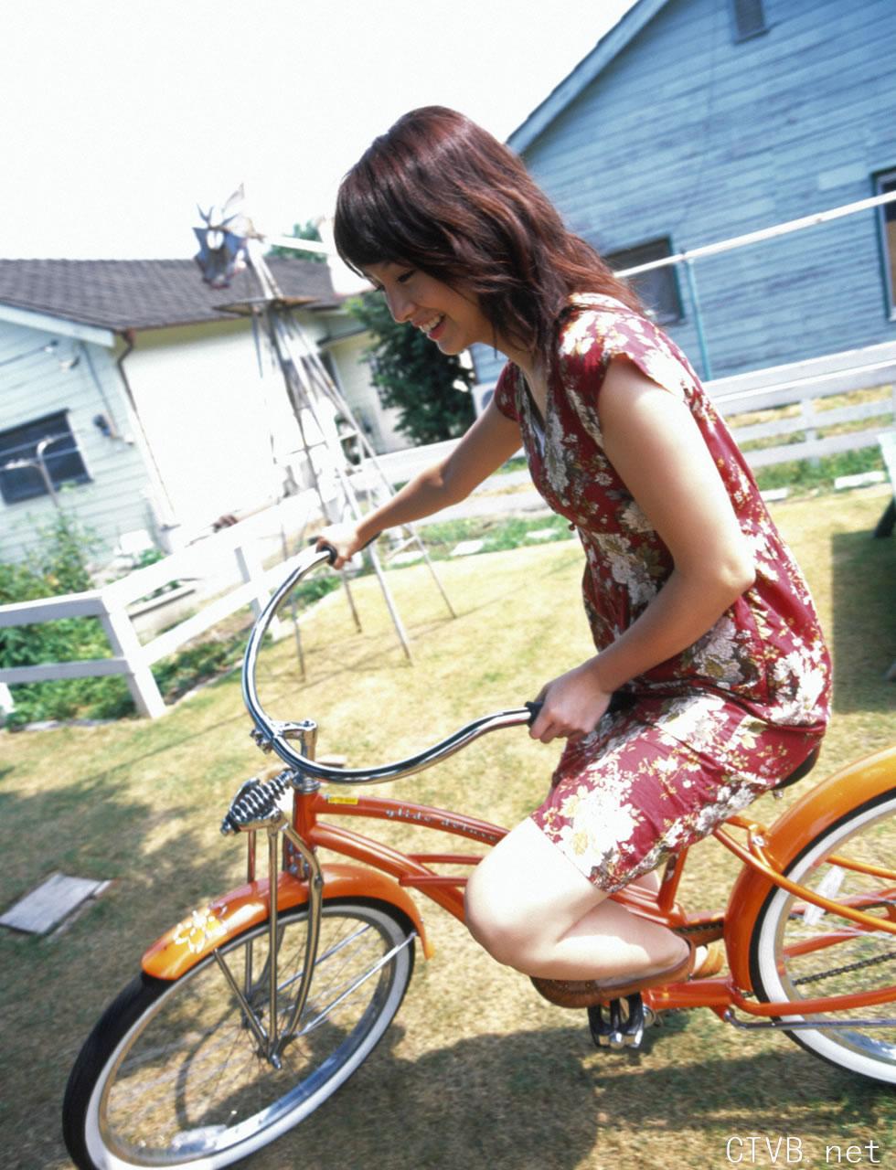 高清无水印美女壁纸上千套9000张 - 79.jpg