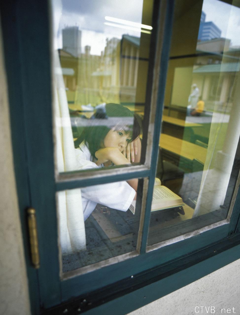 高清无水印美女壁纸上千套9000张 - 10.jpg