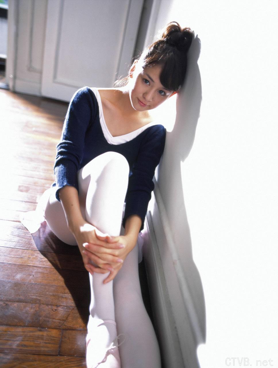 高清无水印美女壁纸上千套9000张 - 42.jpg