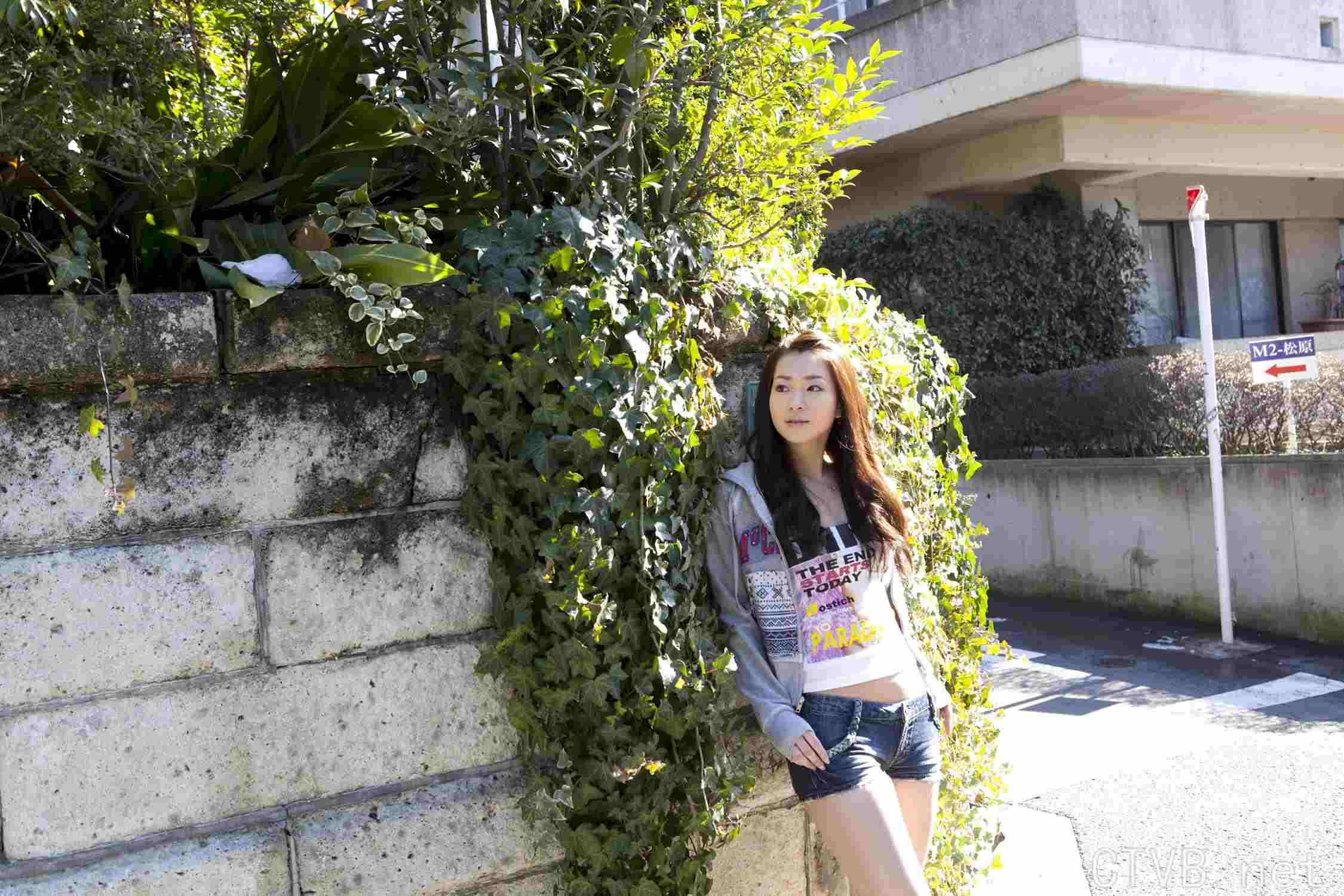 高清无水印美女壁纸上千套9000张 - 5.jpg