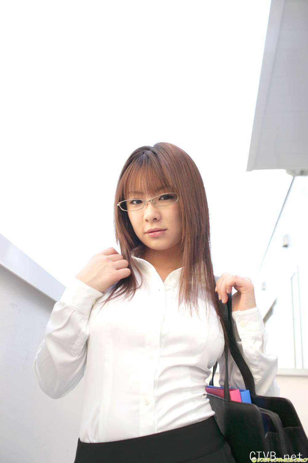 高清无水印美女壁纸上千套9000张 - 3.jpg