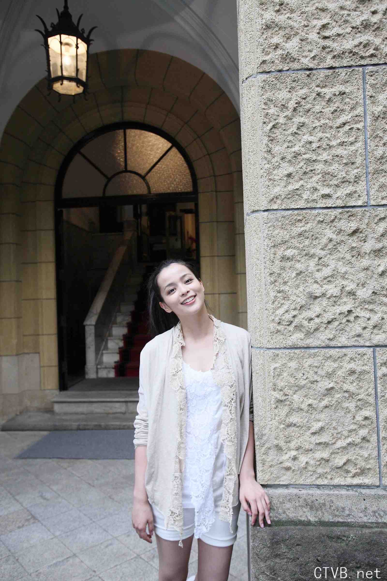 高清无水印美女壁纸上千套9000张 - 18.jpg