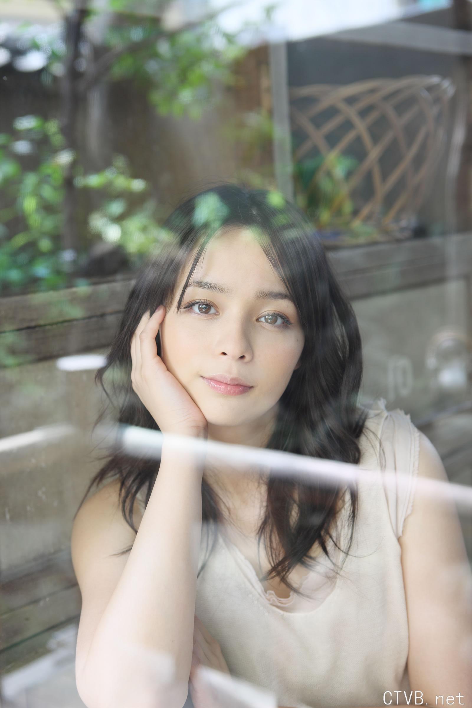 高清无水印美女壁纸上千套9000张 - 23.jpg