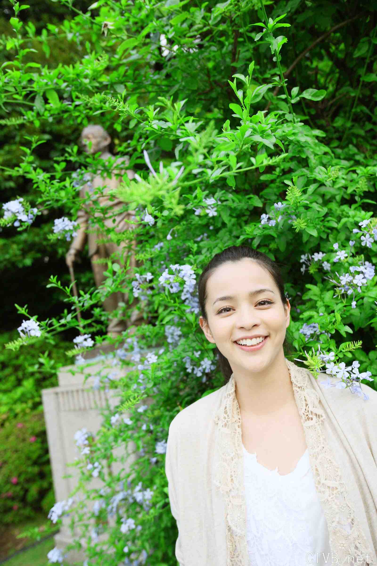 高清无水印美女壁纸上千套9000张 - 14.jpg