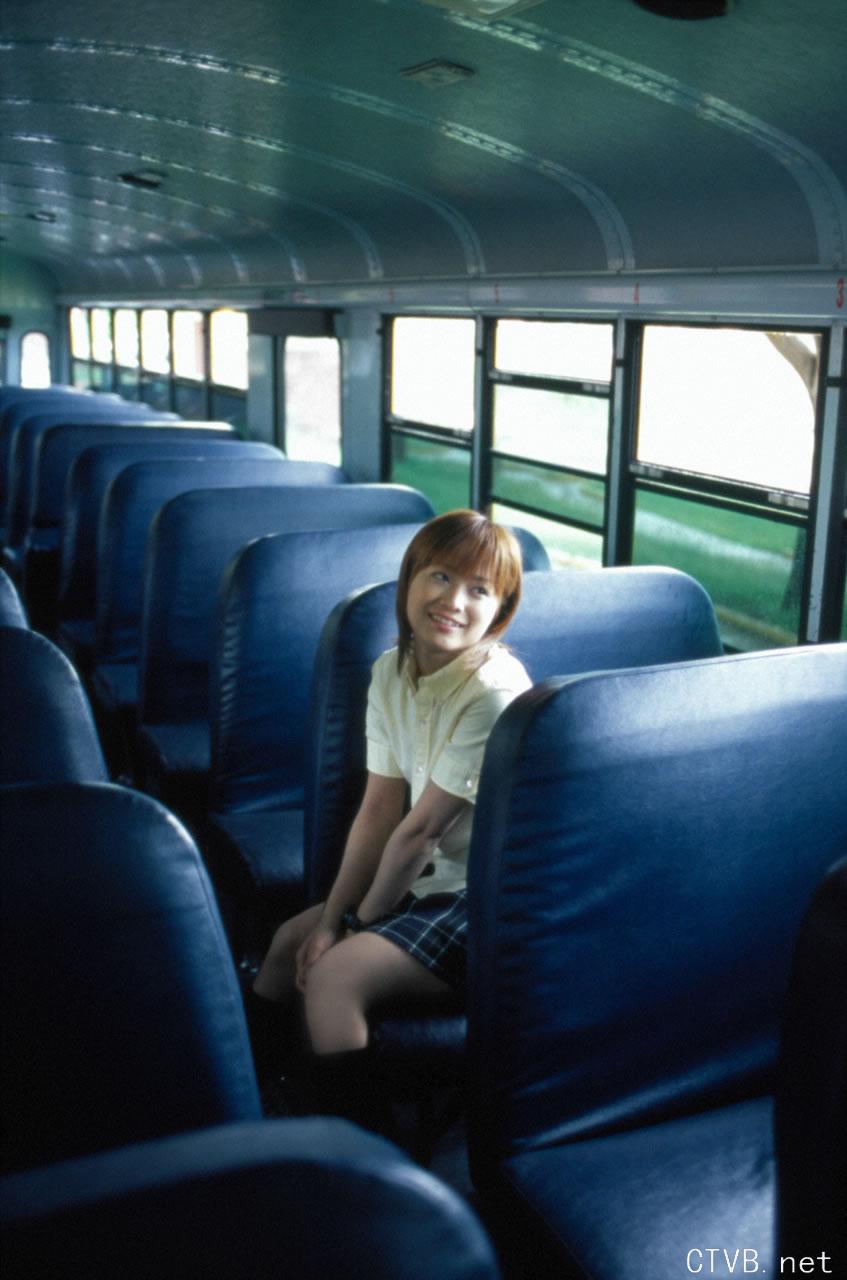 高清无水印美女壁纸上千套9000张 - 84.jpg