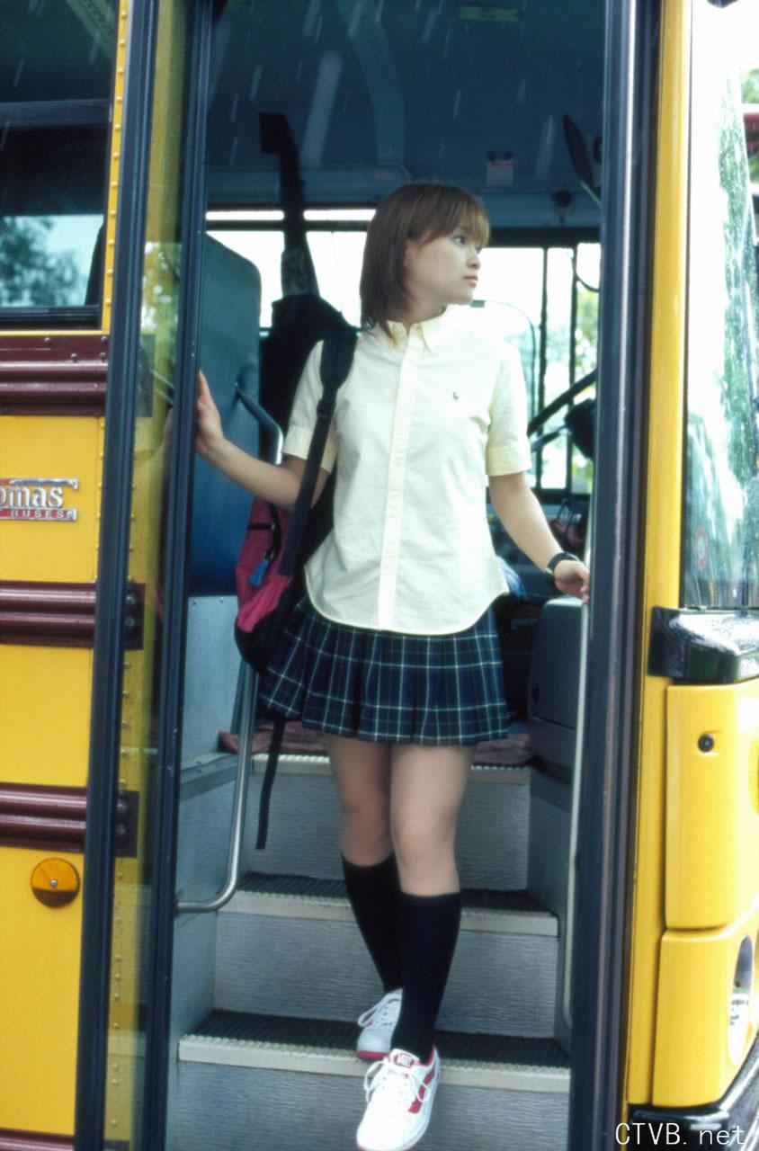 高清无水印美女壁纸上千套9000张 - 23.jpg