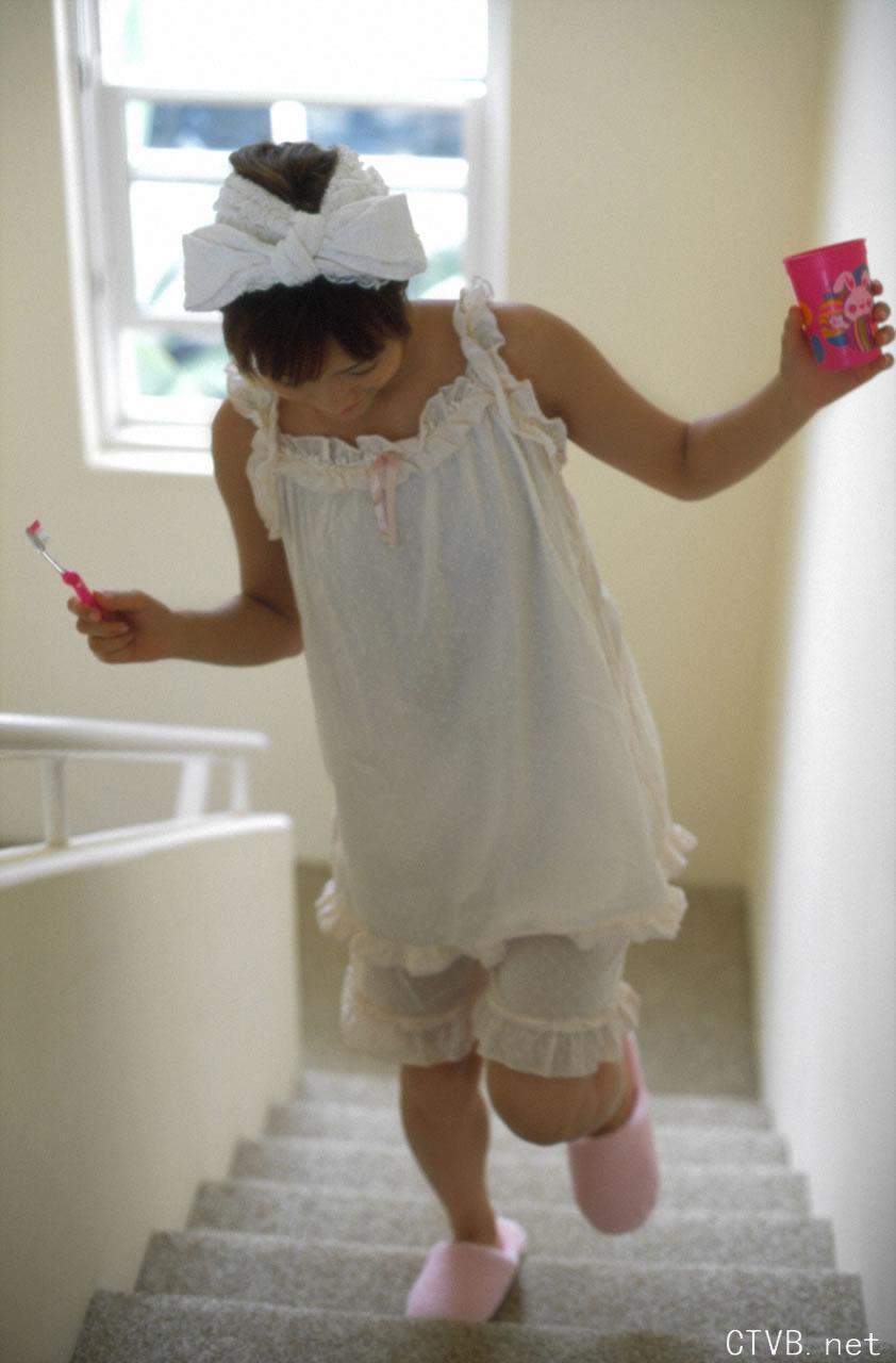 高清无水印美女壁纸上千套9000张 - 40.jpg