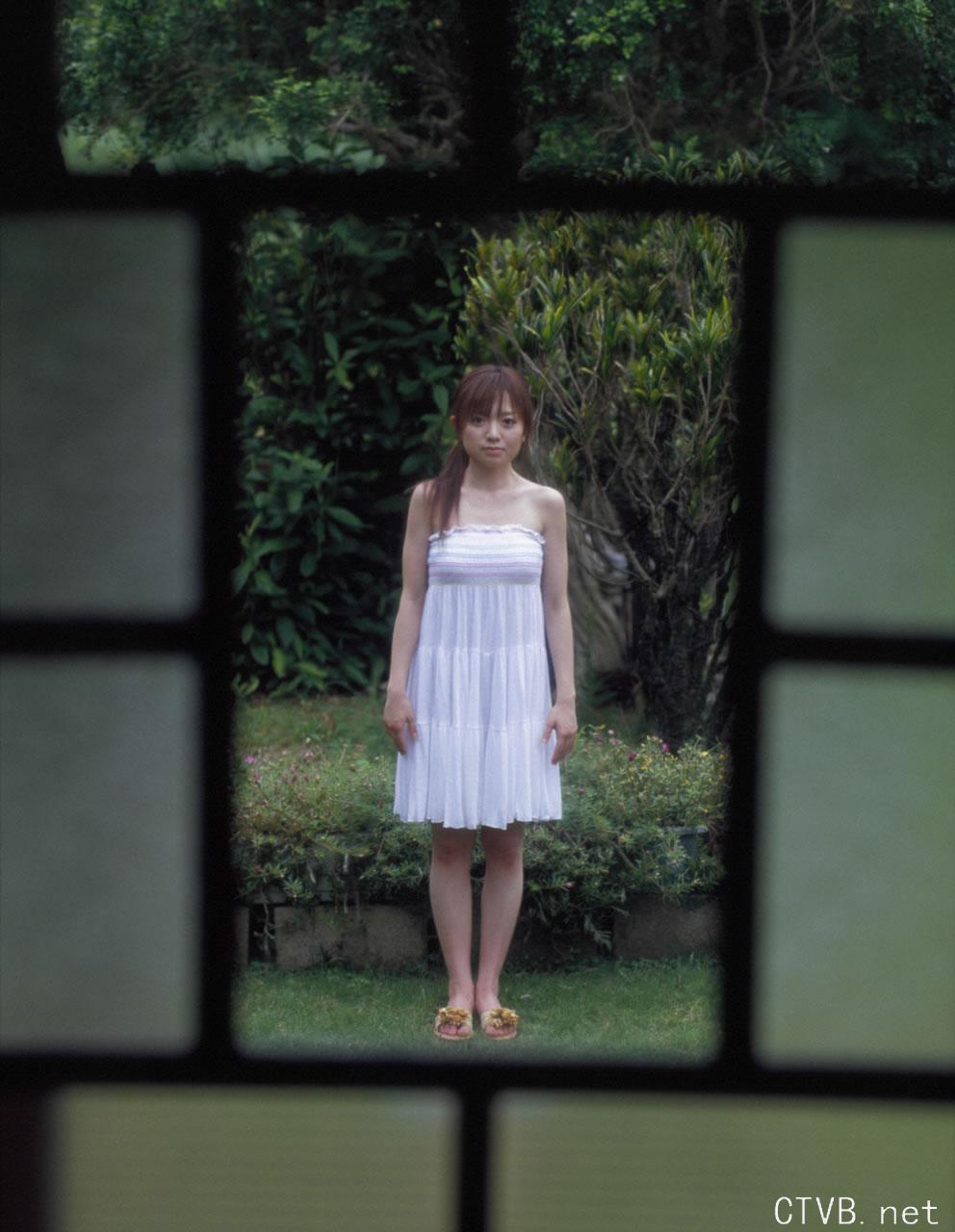 高清无水印美女壁纸上千套9000张 - 2.jpg