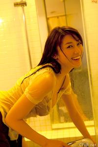 高清无水印美女壁纸上千套9000张 - 1.jpg