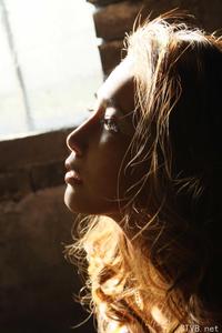 高清无水印美女壁纸上千套9000张 - 2.jpg