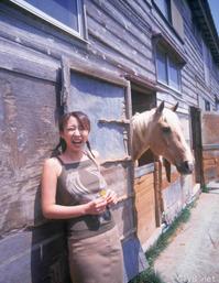 高清无水印美女壁纸上千套9000张 - 1.jpg