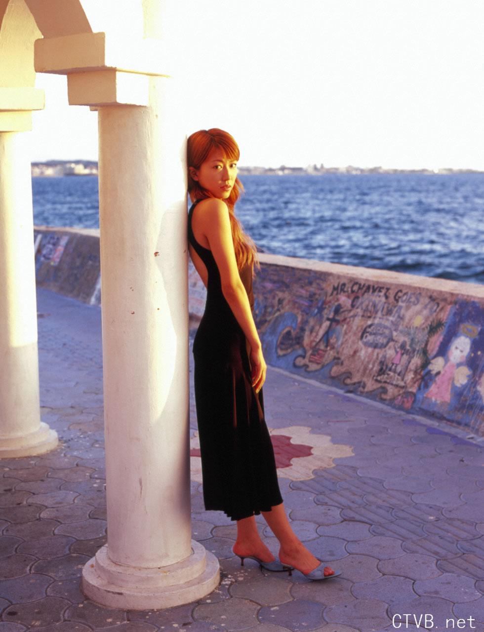 高清无水印美女壁纸上千套9000张 - 95.jpg