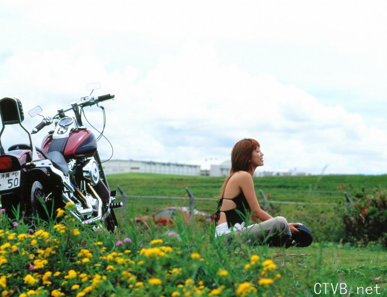 高清无水印美女壁纸上千套9000张 - 99.jpg