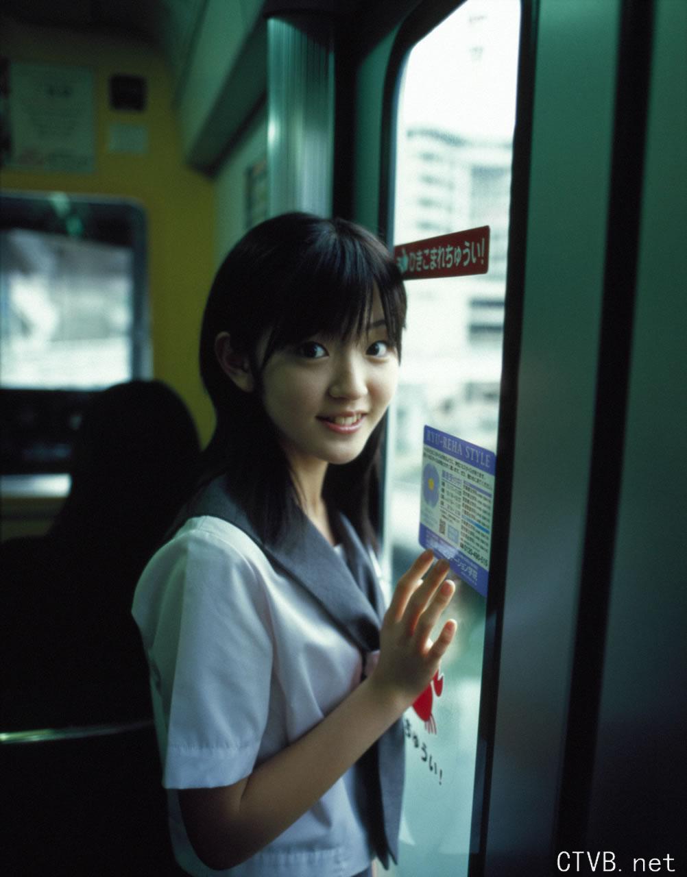 高清无水印美女壁纸上千套9000张 - 65.jpg