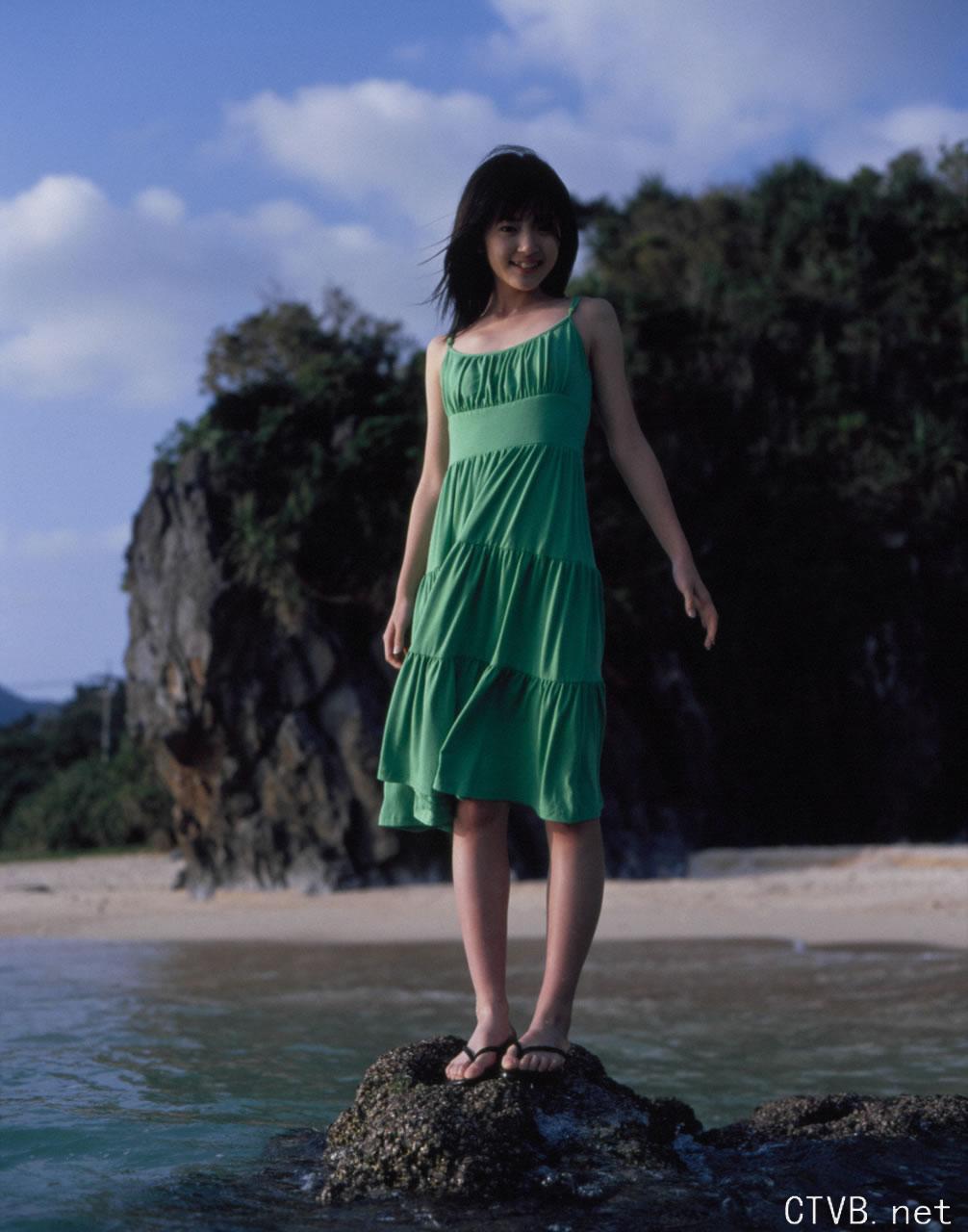 高清无水印美女壁纸上千套9000张 - 77.jpg