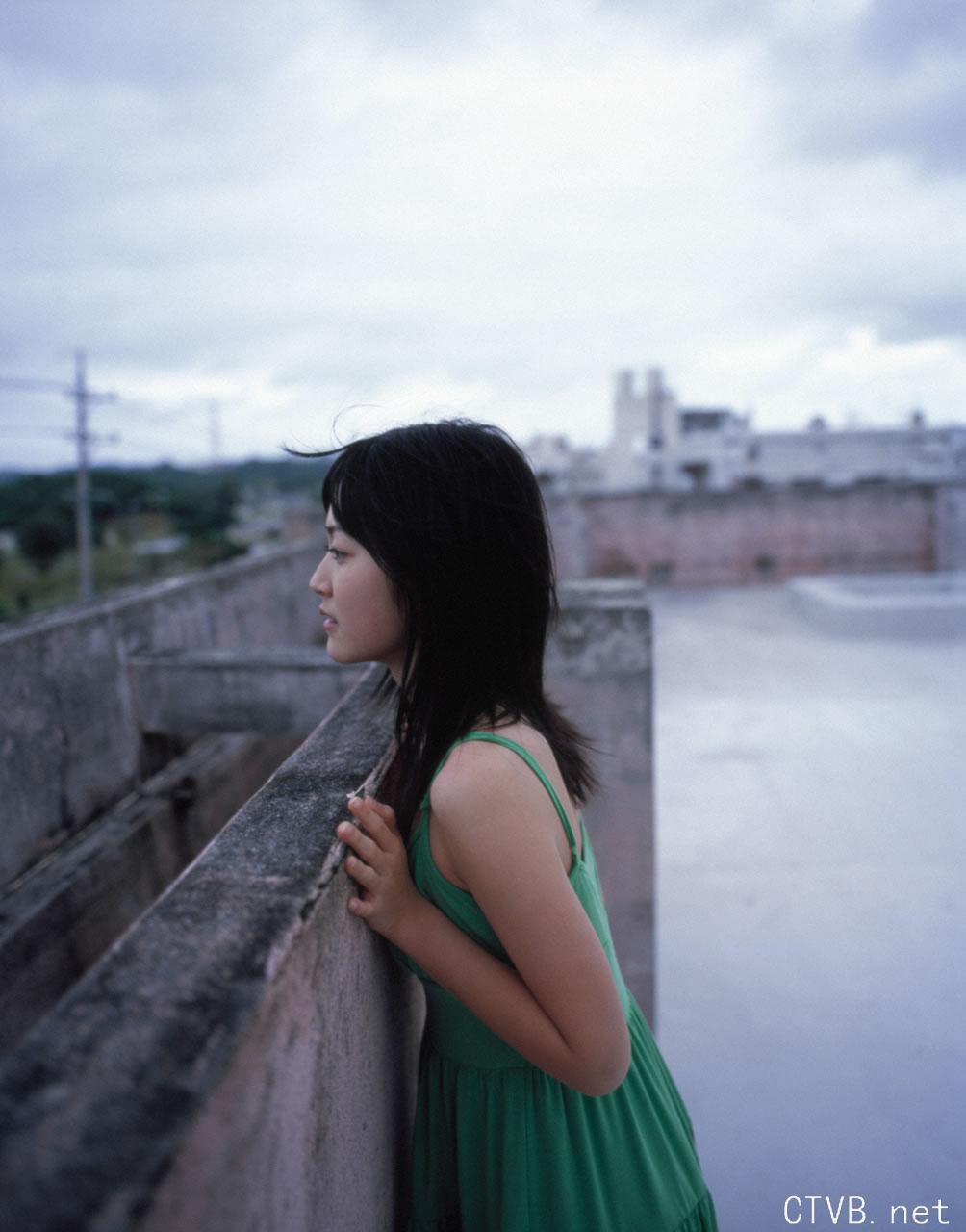 高清无水印美女壁纸上千套9000张 - 18.jpg