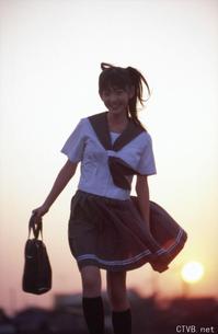 高清无水印美女壁纸上千套9000张 - 99.jpg