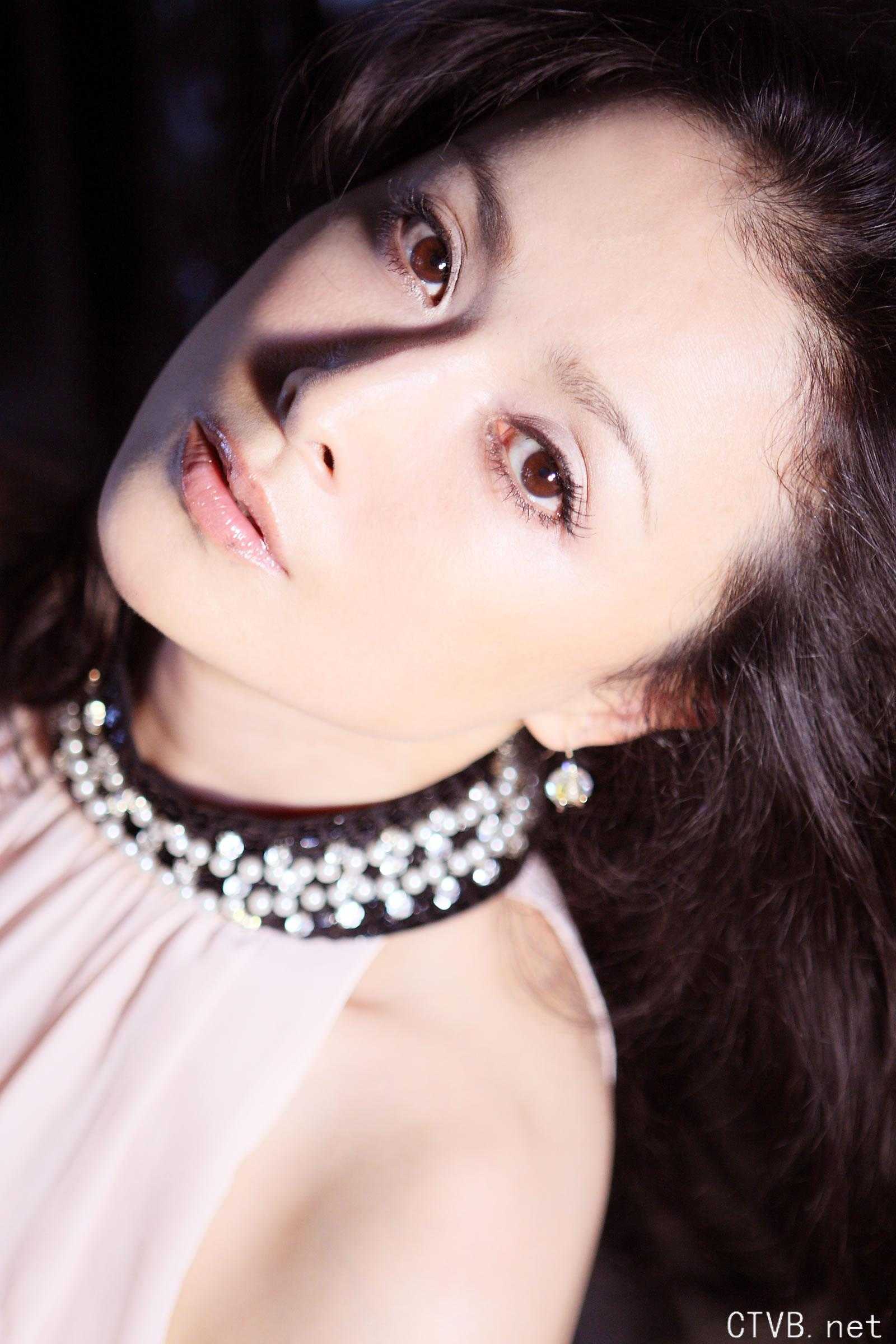 高清无水印美女壁纸上千套9000张 - 4.jpg