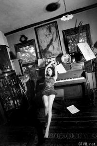 高清无水印美女壁纸上千套9000张 - 5.jpg