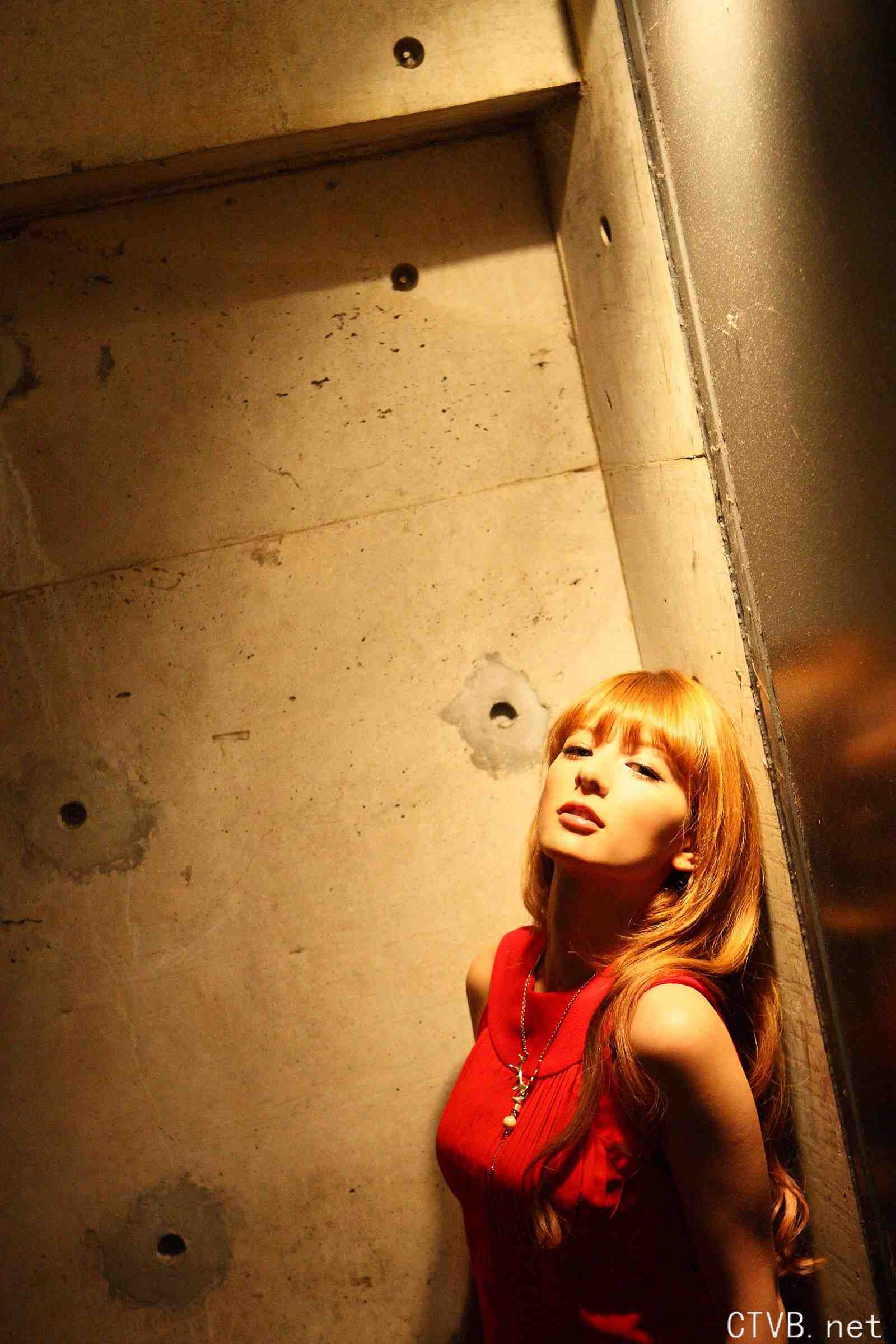 高清无水印美女壁纸上千套9000张 - 5.jpg