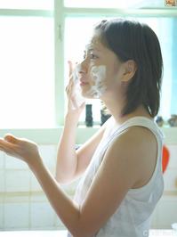 高清无水印美女壁纸上千套9000张 - 1.jpg