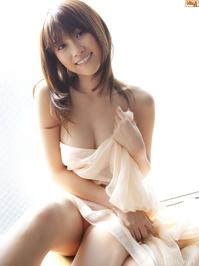 高清无水印美女壁纸上千套9000张 - 1.jpg