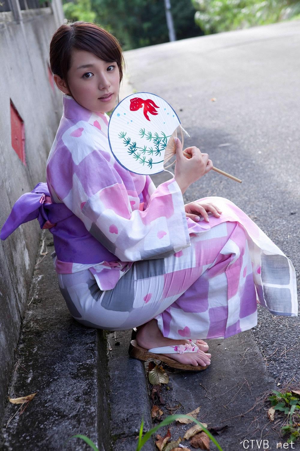 高清无水印美女壁纸上千套9000张 - 4.jpg