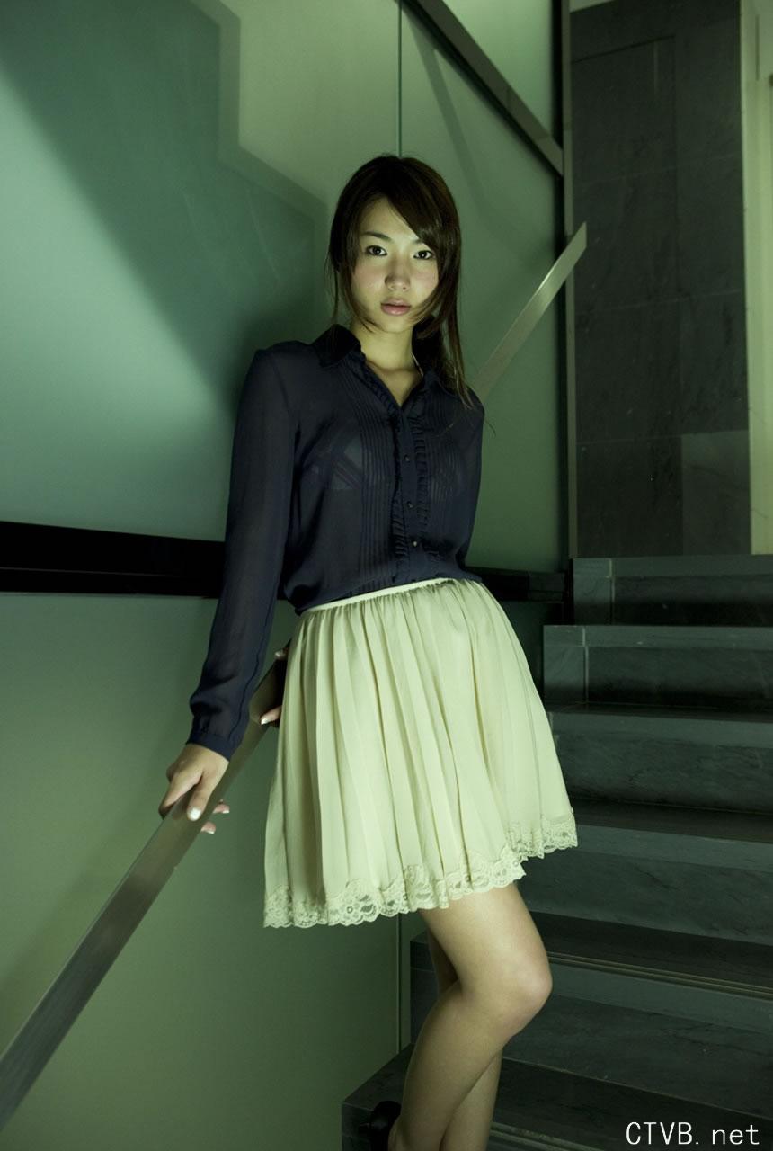 高清无水印美女壁纸上千套9000张 - 2.jpg