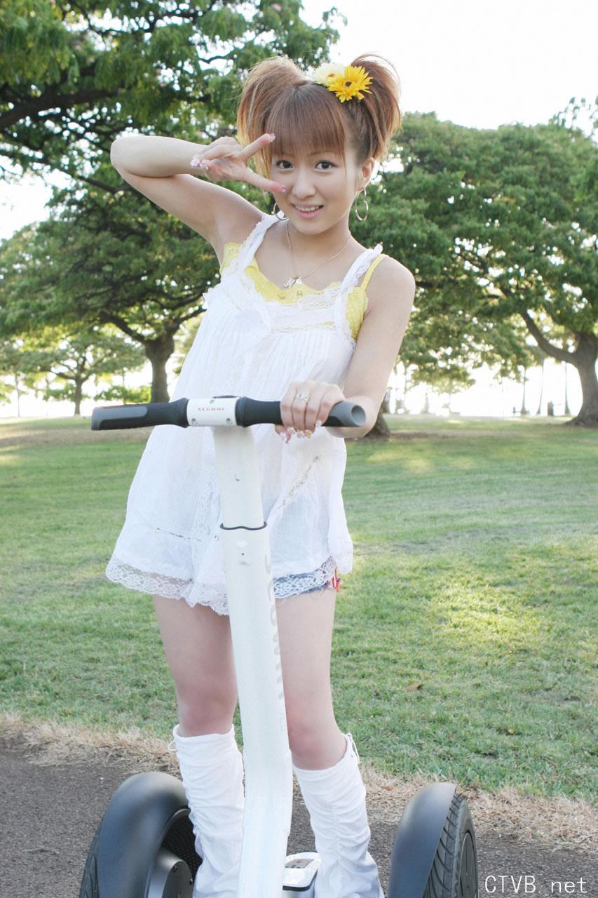 高清无水印美女壁纸上千套9000张 - 2.jpg