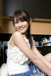 高清无水印美女壁纸上千套9000张 - 1.jpg