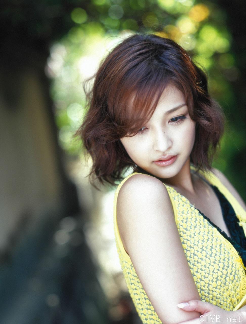 高清无水印美女壁纸上千套9000张 - 4.jpg