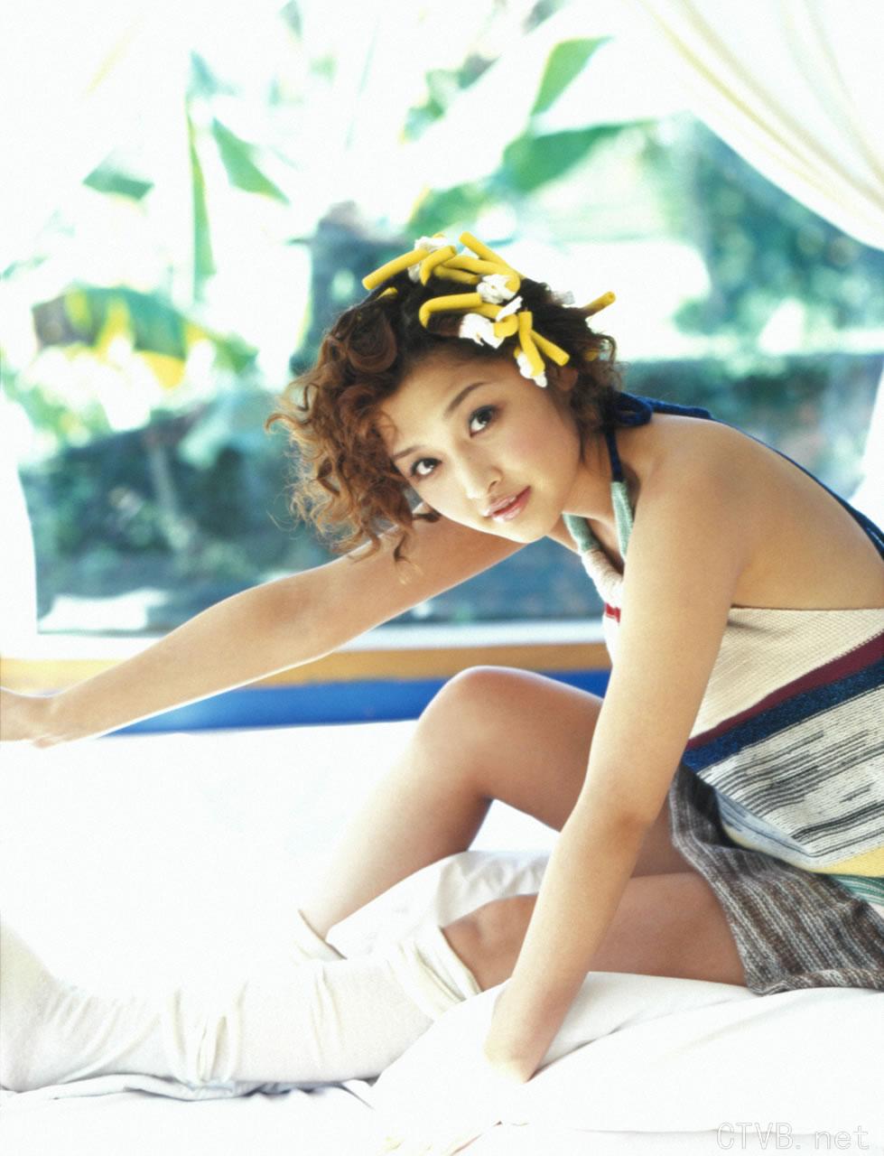 高清无水印美女壁纸上千套9000张 - 5.jpg