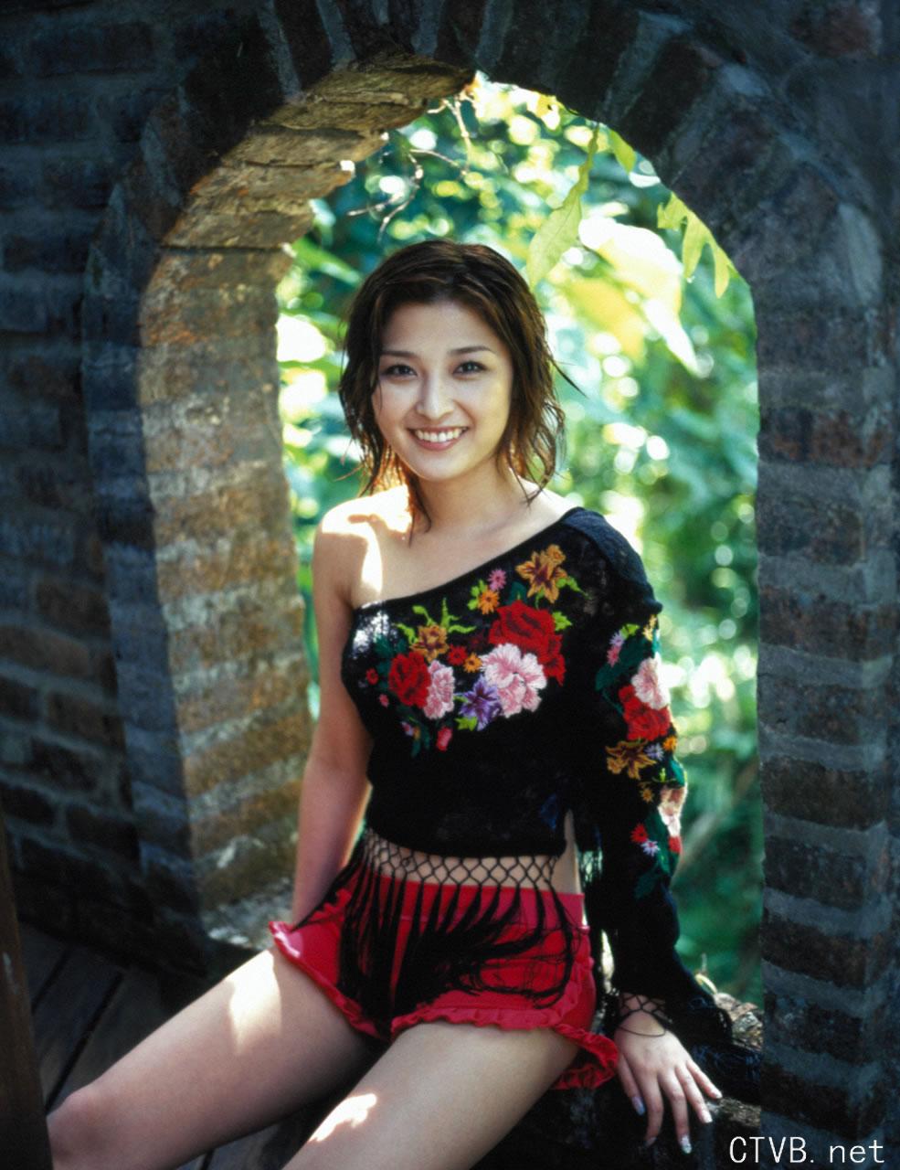 高清无水印美女壁纸上千套9000张 - 40.jpg