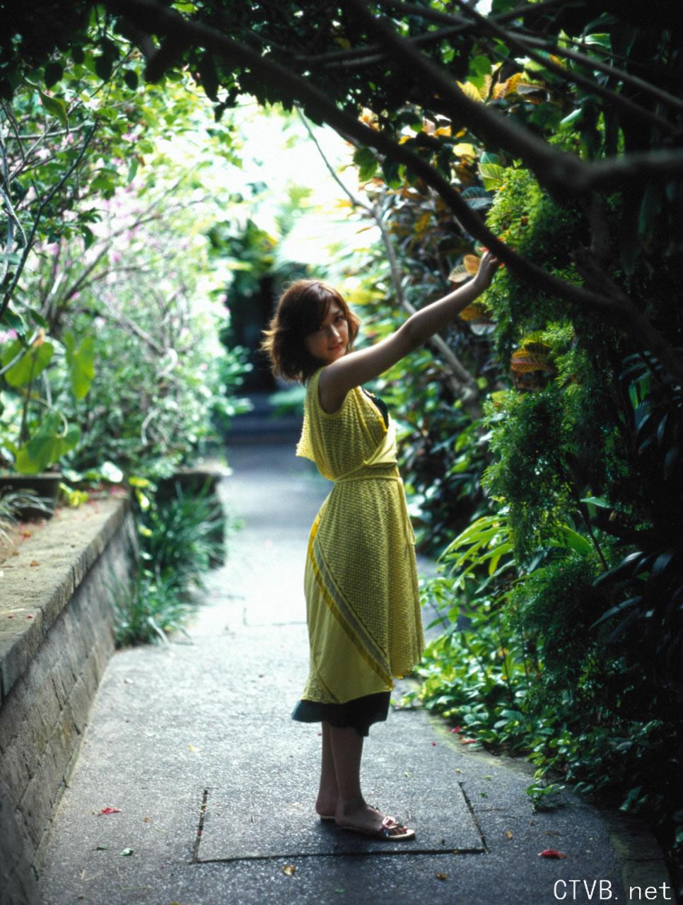 高清无水印美女壁纸上千套9000张 - 55.jpg