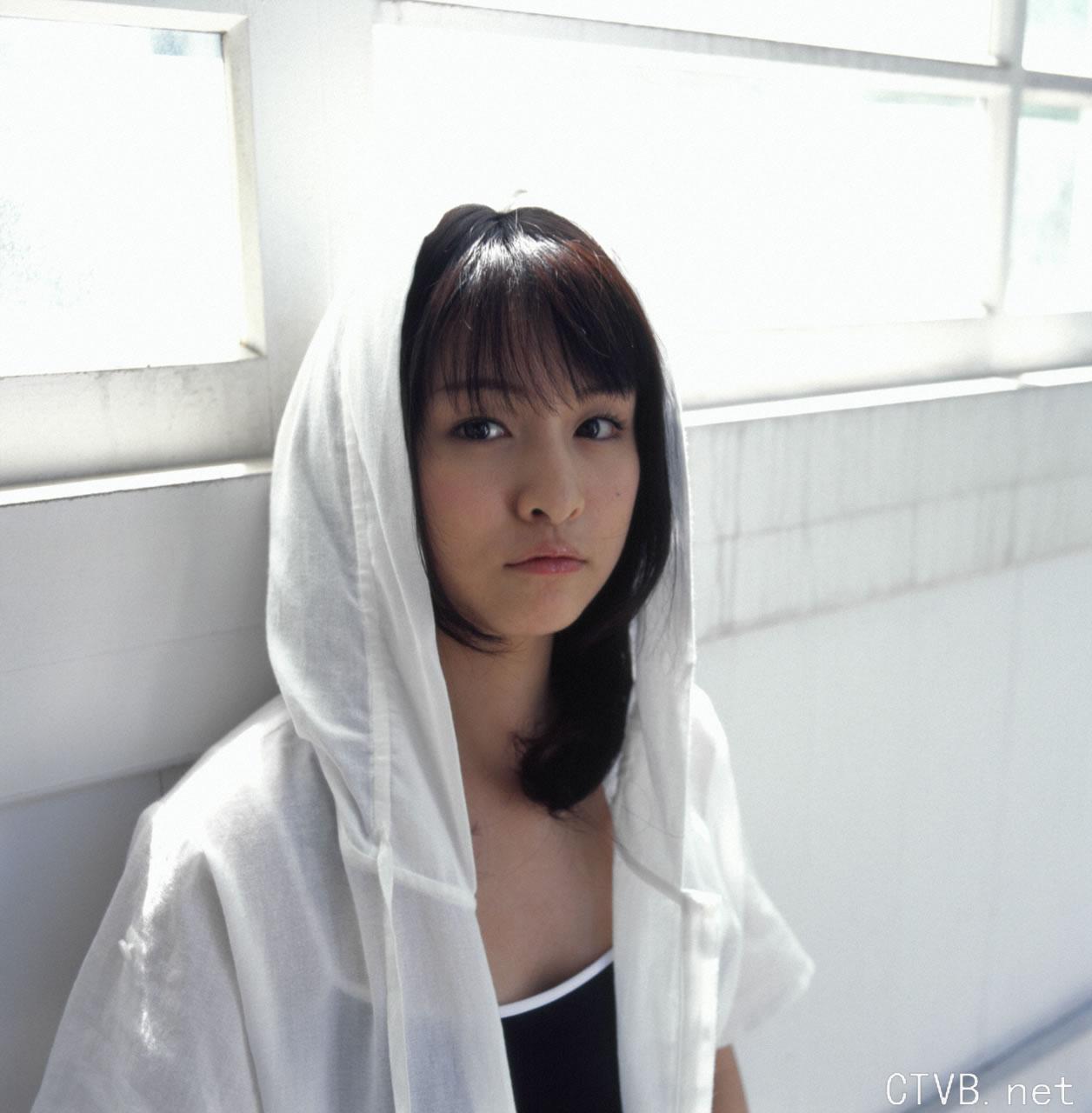 高清无水印美女壁纸上千套9000张 - 25.jpg