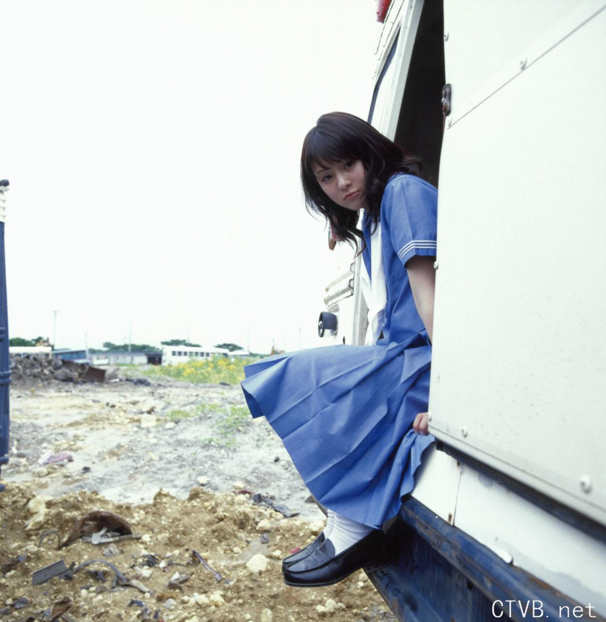 高清无水印美女壁纸上千套9000张 - 4.jpg