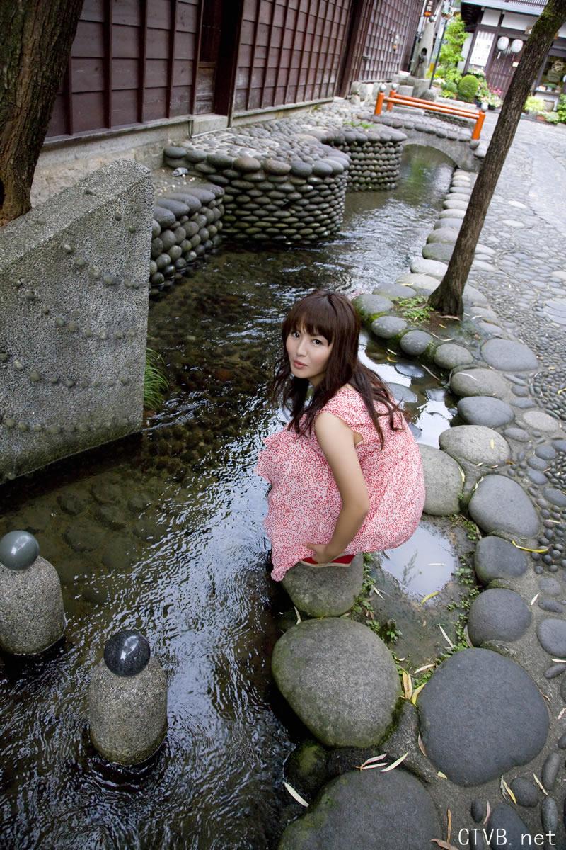 高清无水印美女壁纸上千套9000张 - 88.jpg