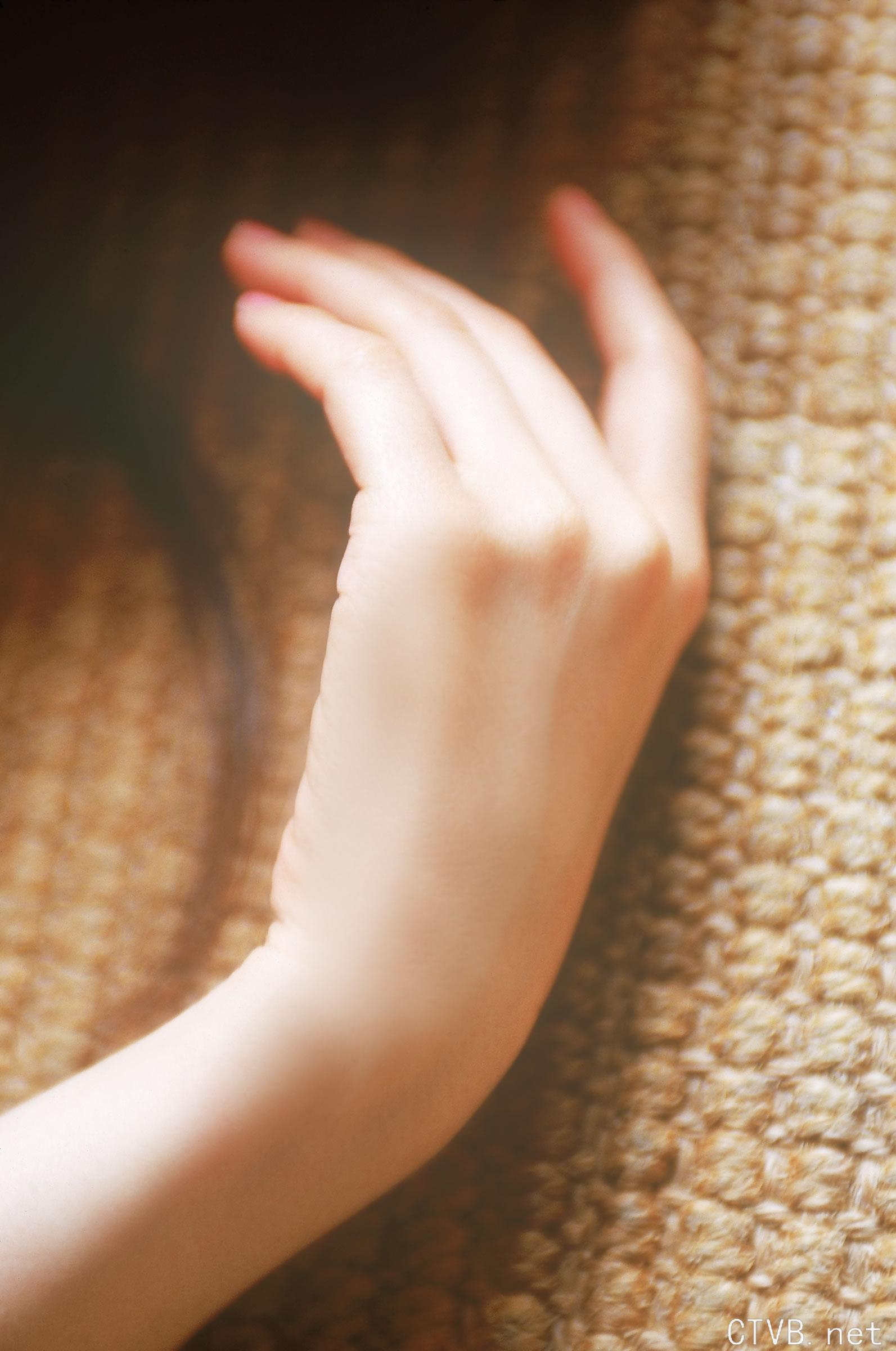 高清无水印美女壁纸上千套9000张 - 6.jpg