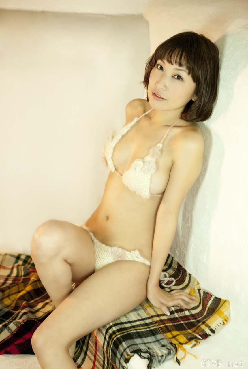 高清无水印美女壁纸上千套9000张 - 14.jpg