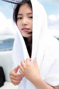 高清无水印美女壁纸上千套9000张 - 1.jpg