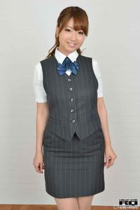 高清无水印美女壁纸上千套9000张 - 1.jpg