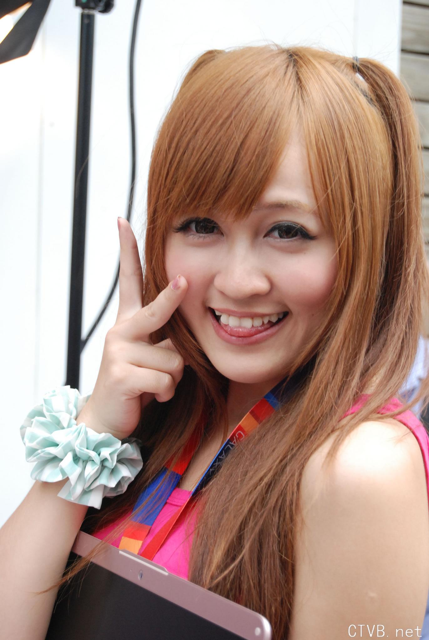 高清无水印美女壁纸上千套9000张 - 1.jpg