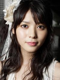 高清无水印美女壁纸上千套9000张 - 1.jpg