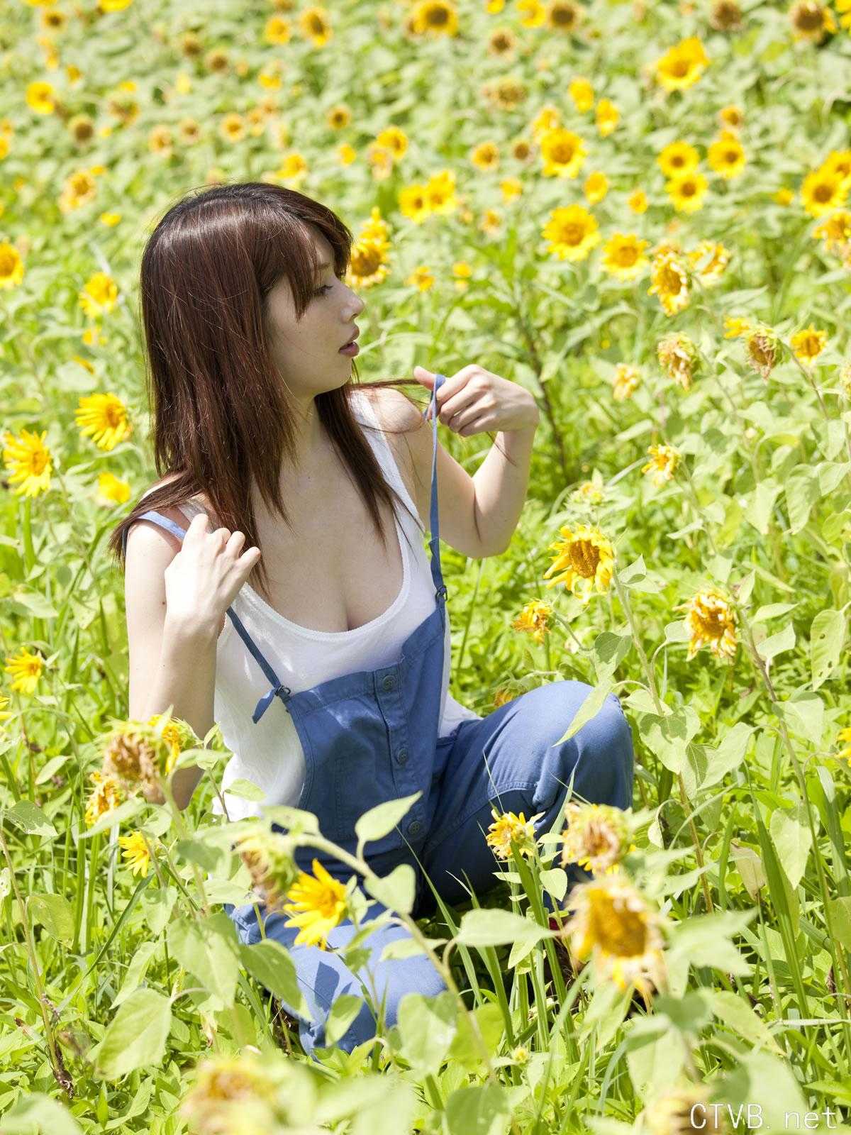 高清无水印美女壁纸上千套9000张 - 3.jpg