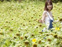 高清无水印美女壁纸上千套9000张 - 1.jpg